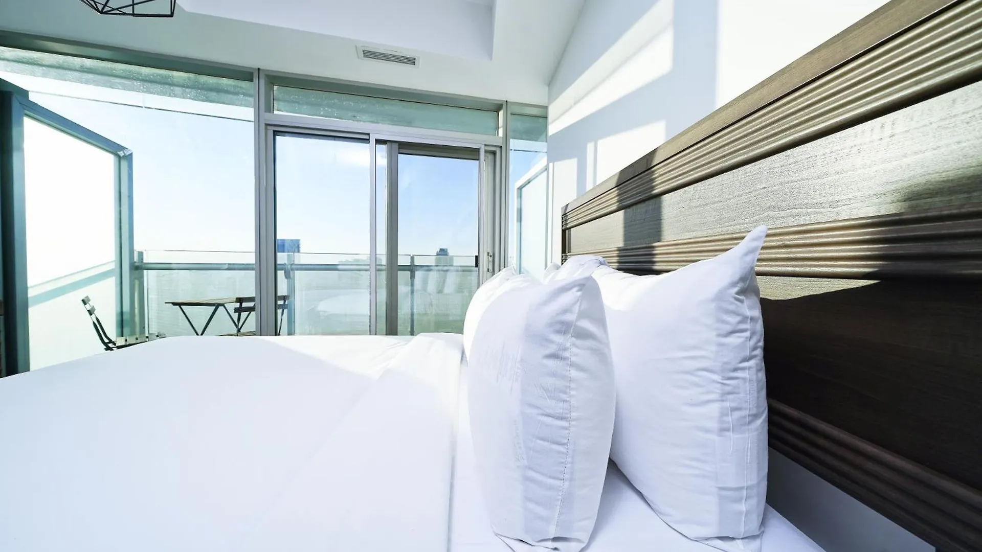 Apartment Rivetstays - The York I Toronto