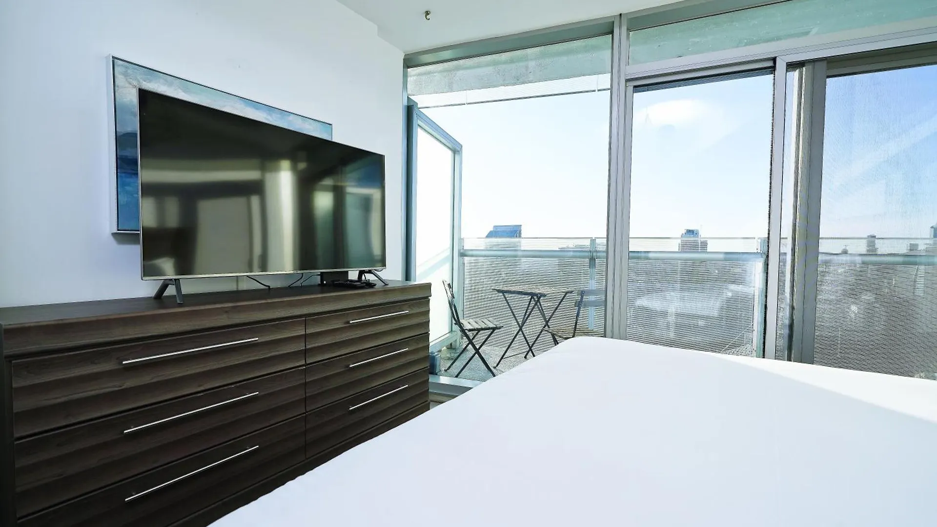 Apartment Rivetstays - The York I Toronto Canada